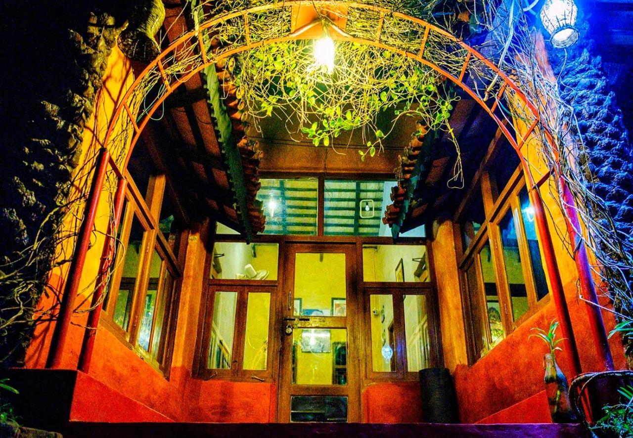 Sri Niketan 拉克托克罗比卡鲁格兰姆度假村酒店 外观 照片
