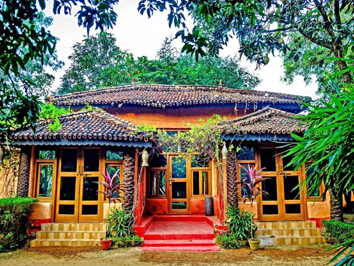Sri Niketan 拉克托克罗比卡鲁格兰姆度假村酒店 外观 照片